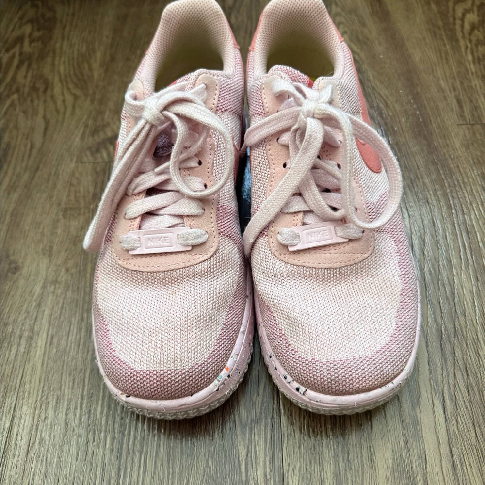 Women’s Nike Air Force 1s - Picture 4 of 4